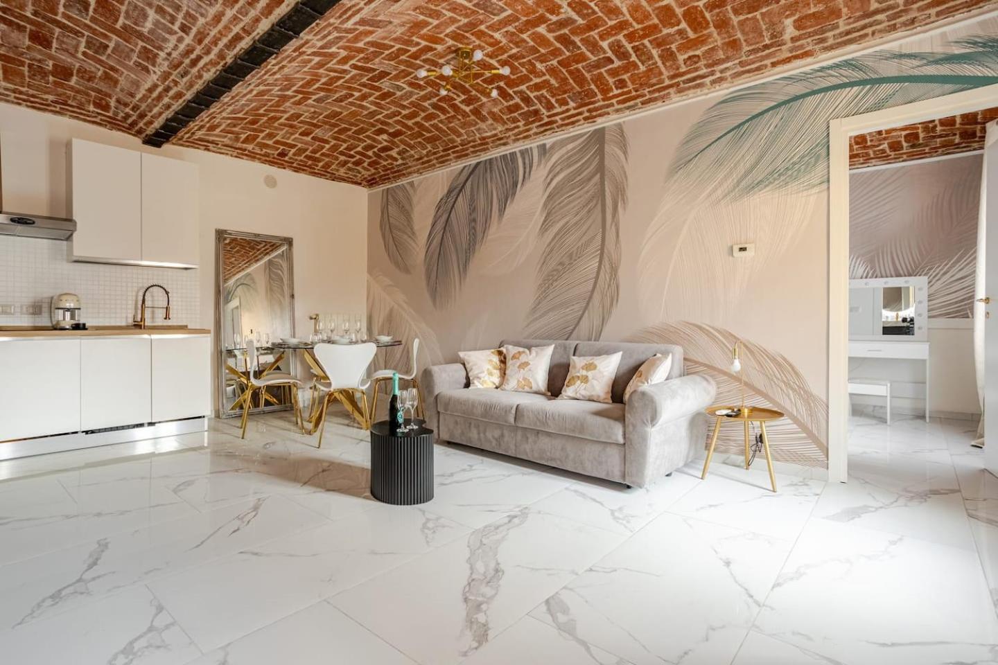 Апартаменты Fanstastic 2Bdrm Biella Center! Экстерьер фото